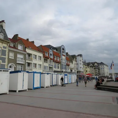 Le Saint-saëns, Bel Avec Jardin à Deux Pas Du Centre Et De La Digue Wimereux